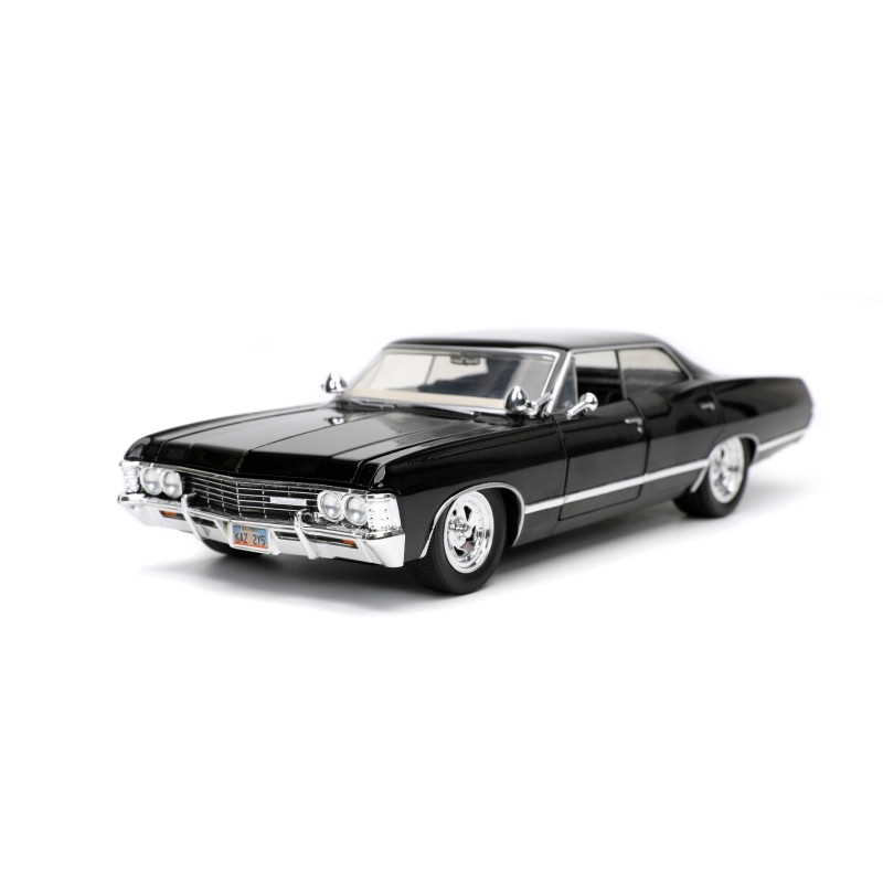 Chevrolet Impala W/Dean Winchester Figure HOLLYWOOD RIDES 1967
