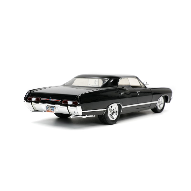 Chevrolet Impala W/Dean Winchester Figure HOLLYWOOD RIDES 1967
