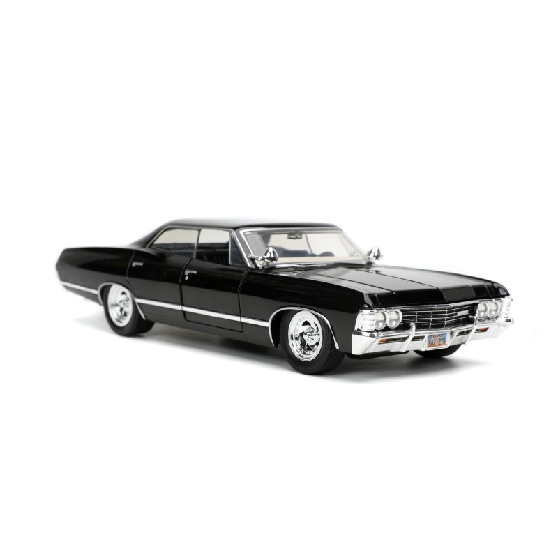 Chevrolet Impala W/Dean Winchester Figure HOLLYWOOD RIDES 1967