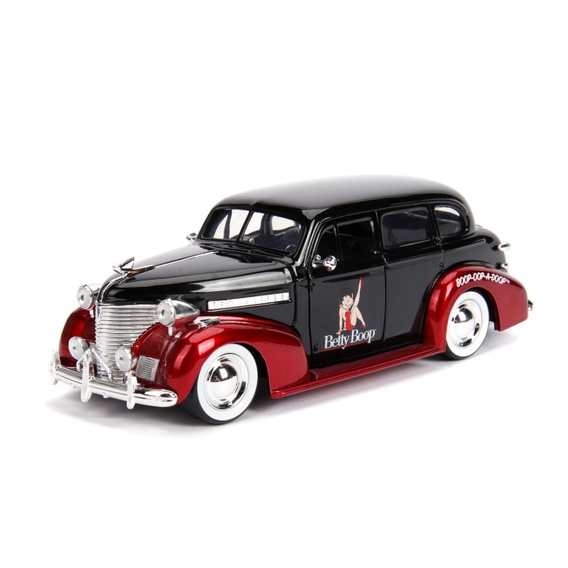 Chevrolet Chevy Master Deluxe W/Betty Boop Figure HOLLYWOOD RIDES 1939